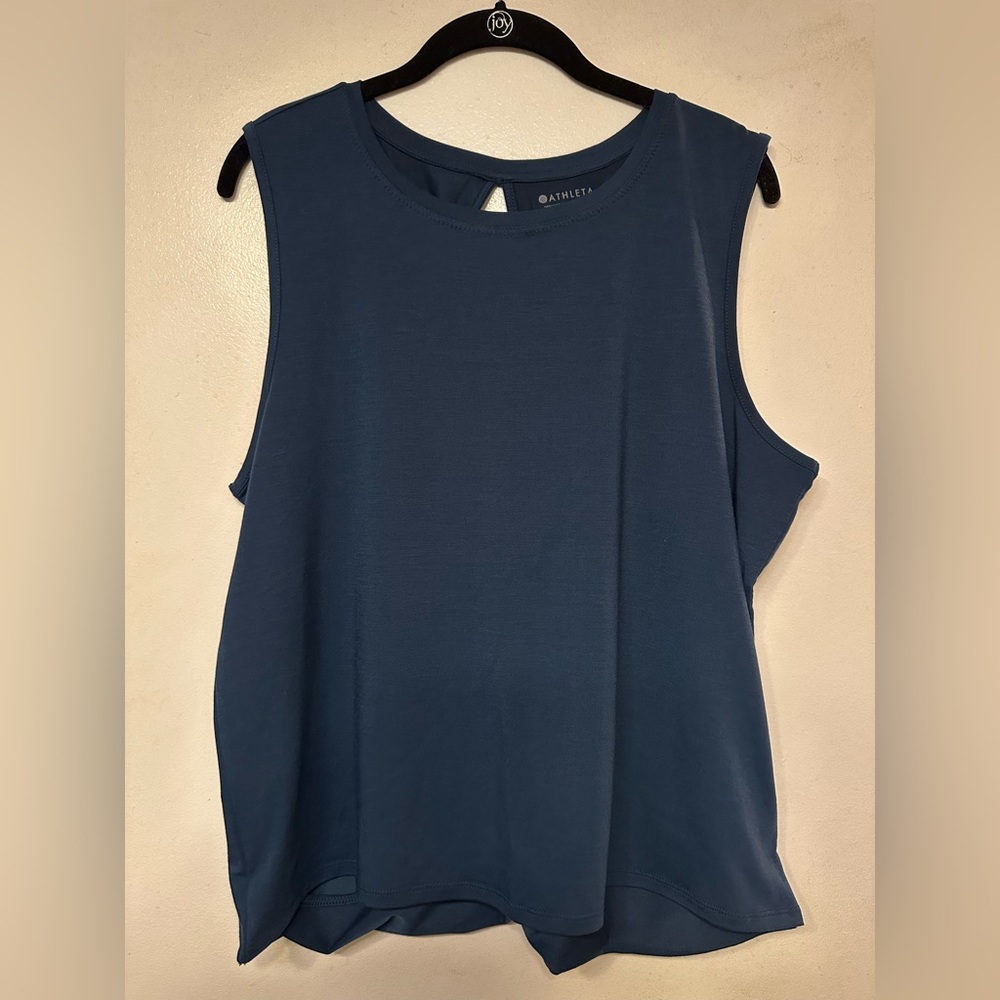Athleta Women's Blue Sleeveless Top